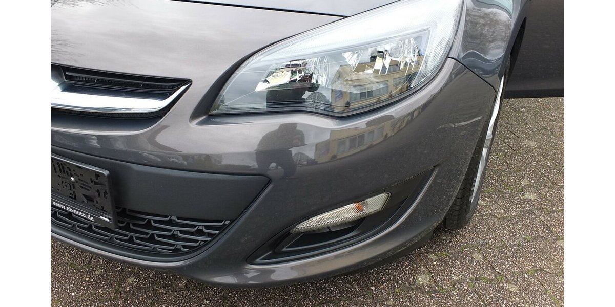 Opel Astra ACTIVE KLIMAANLAGE 17 ZOLL LMF TEMPOMAT 92.855 km 7.598 &euro; Köln 50858