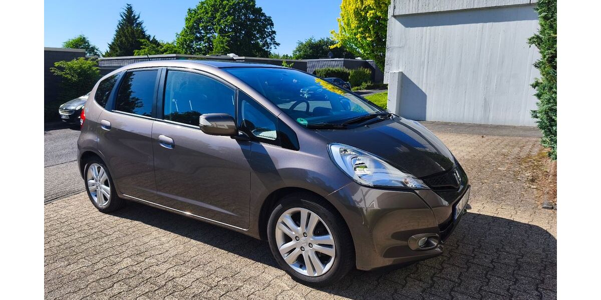 Honda Jazz 62.800 km 8.800 &euro; Remscheid 42855