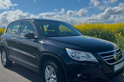 VW Tiguan 102.000 km 8.900 &euro; Korschenbroich 41352