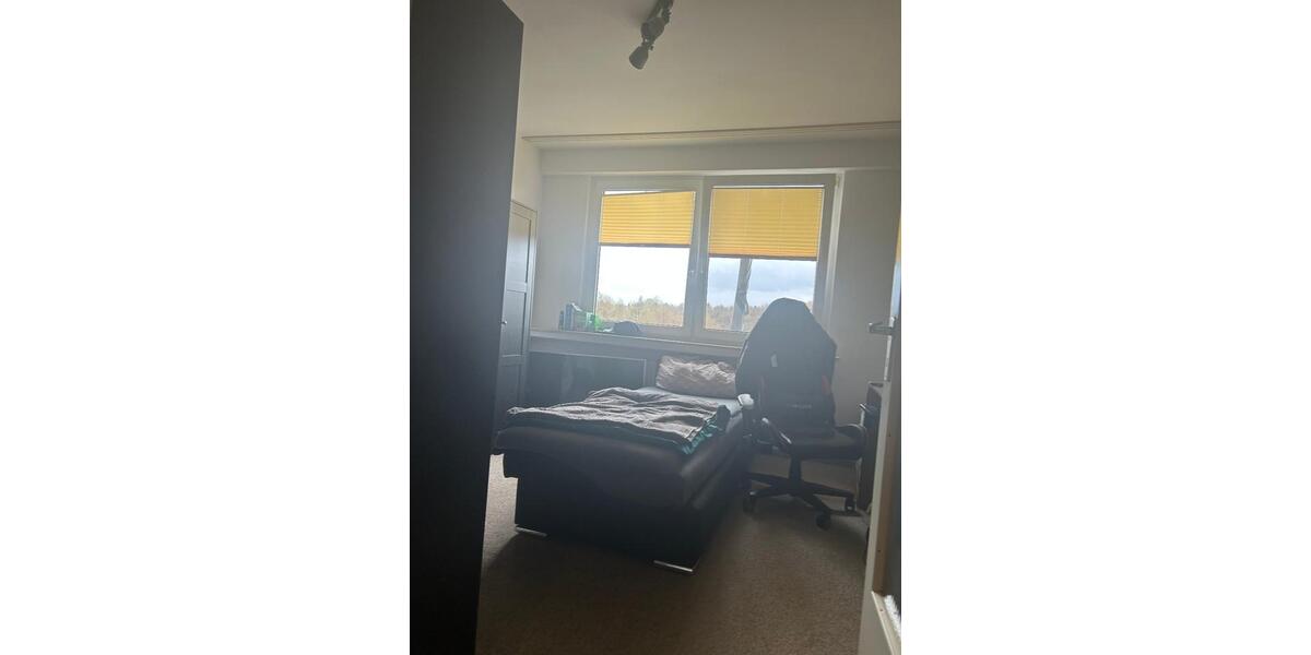 Etagenwohnung Wuppertal Cronenberg - 3 Zimmer, 82 m&sup2;, 615&euro; | Angebot:26294694