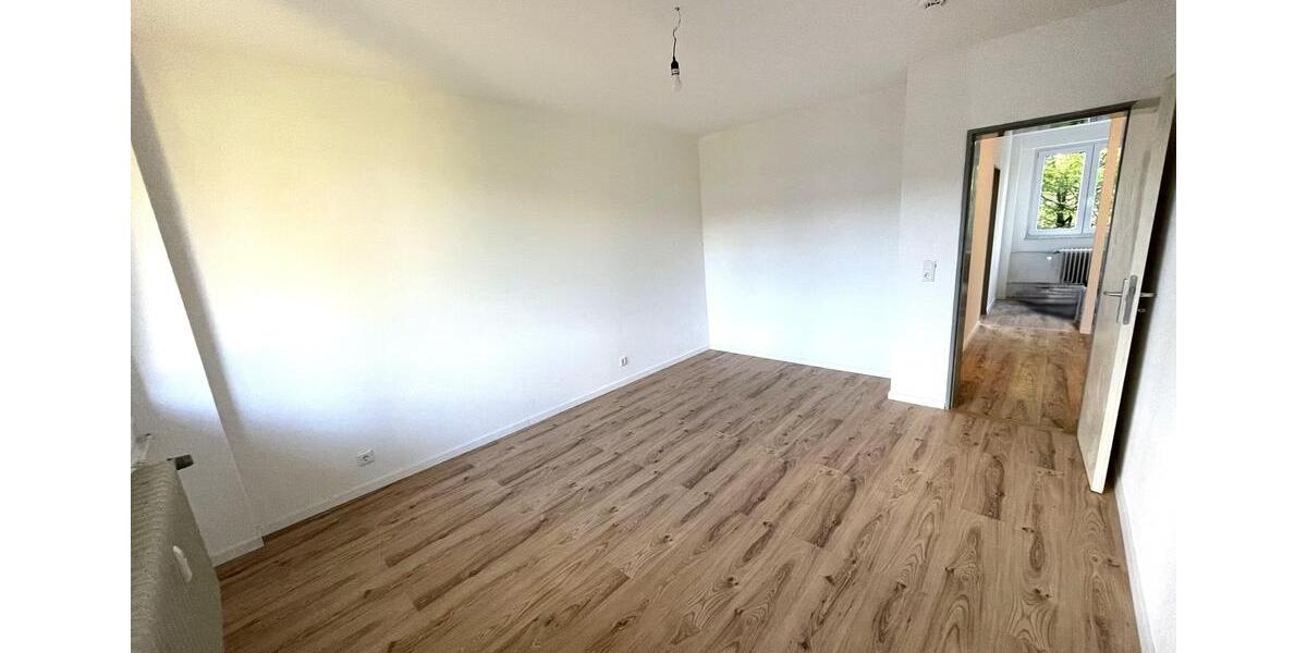 Etagenwohnung Wuppertal Gemarkung Nächstebreck - 2.5 Zimmer, 64 m&sup2;, 550&euro; | Angebot:25857618