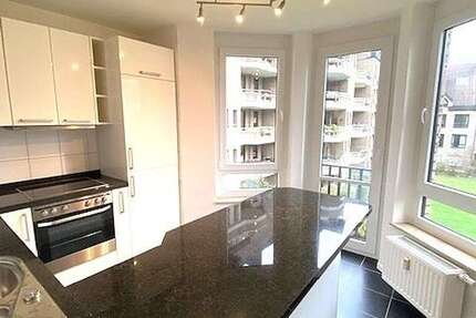 Wohnung Düsseldorf Lörick - 2 Zimmer, 67 m&sup2;, 1.230&euro; | Angebot:26308133