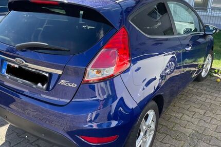 Ford Fiesta 71.104 km 6.000 &euro; Köln 50823