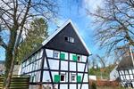 Einfamilienhaus Bergisch Gladbach Paffrath - 4 Zimmer, 155 m&sup2;, 2.350&euro; | Angebot:25715770