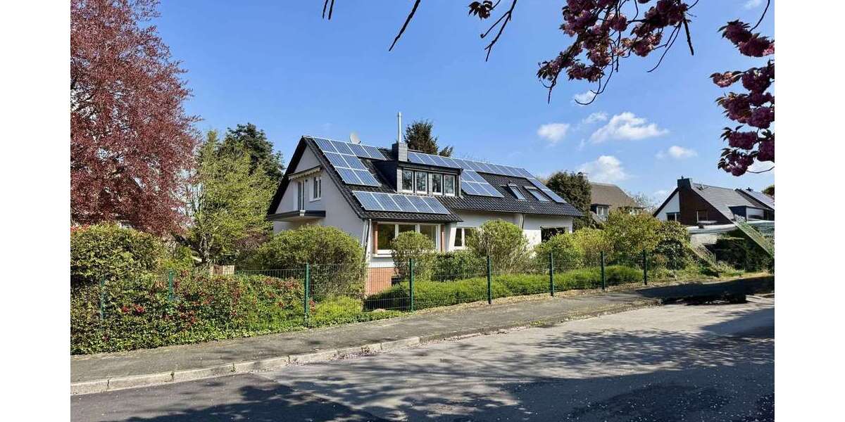 Etagenwohnung Neuss Furth-Mitte - 4 Zimmer, 120 m&sup2;, 1.800&euro; | Angebot:26211158