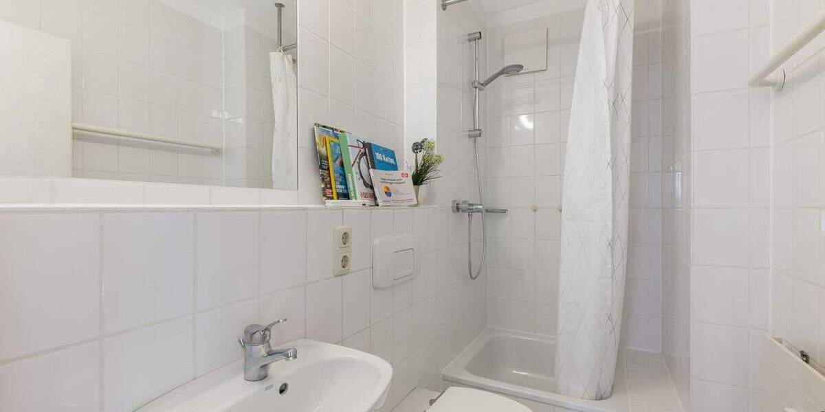 Etagenwohnung Düsseldorf Benrath - 3 Zimmer, 75 m&sup2;, 235.000&euro; | Angebot:25686615