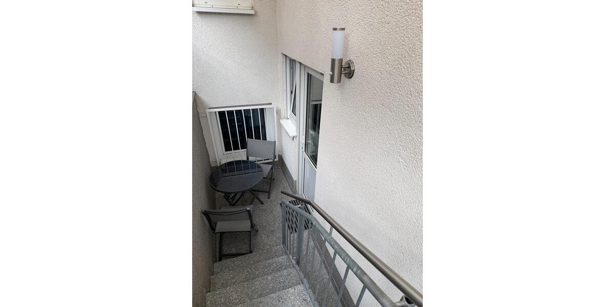 Etagenwohnung Köln Kalk - 3 Zimmer, 81 m&sup2;, 1.200&euro; | Angebot:26042235