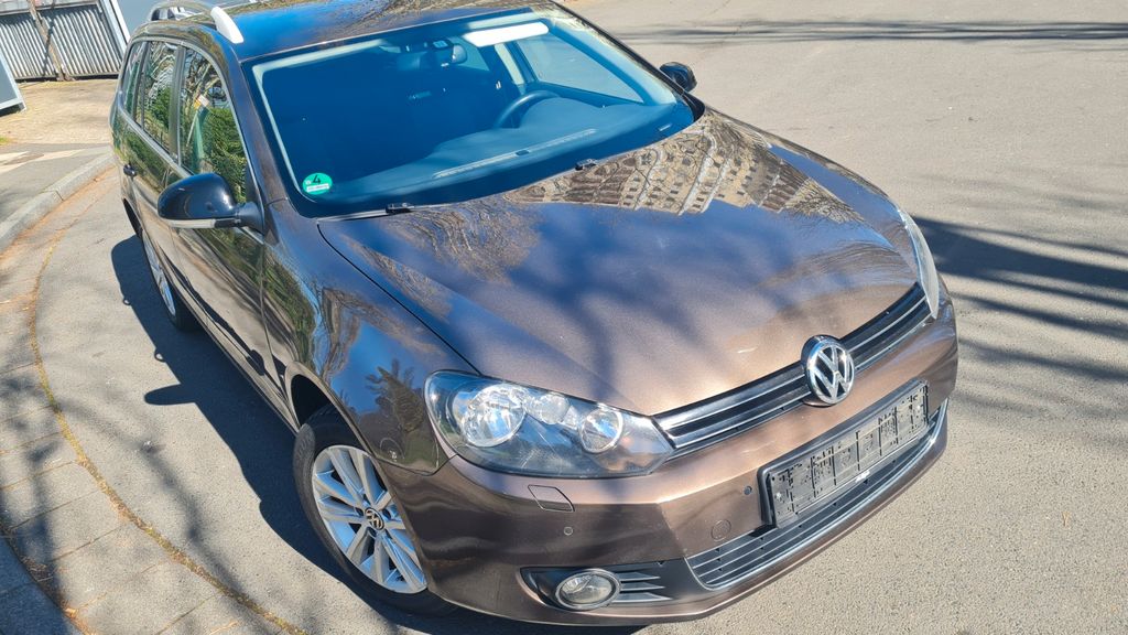 VW Golf 180.000 km 3.800 &euro; Köln 51145