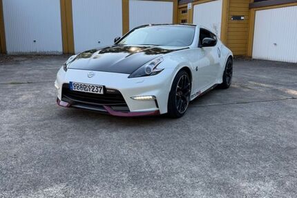 Nissan 370Z 35.209 km 47.900 &euro; Solingen 42657