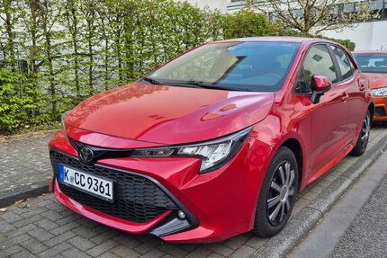 Toyota Corolla 76.000 km 13.580 &euro; Köln 50858