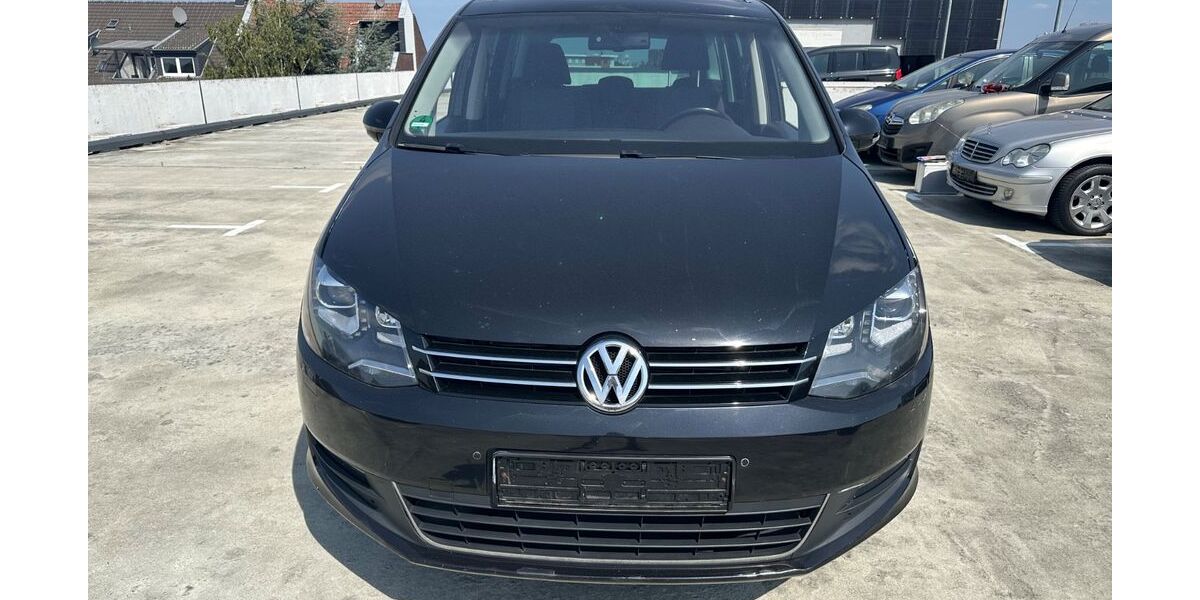 VW Sharan 184.000 km 9.900 &euro; Neuss 41462