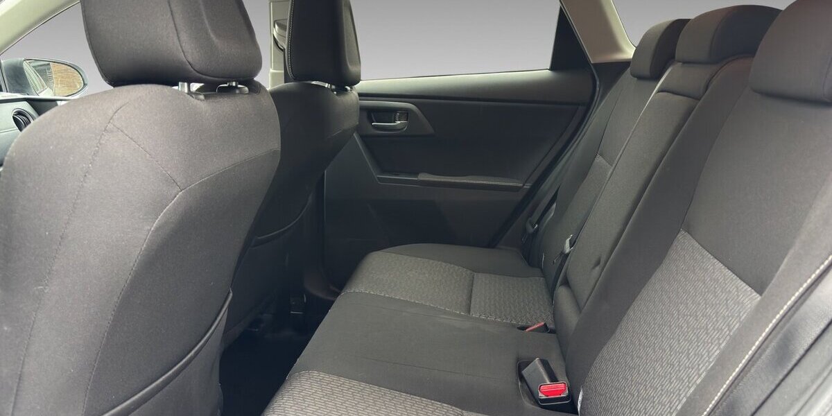 Toyota Auris Edition Klima Navi Kamera 132.068 km 8.800 &euro; Wuppertal 42327