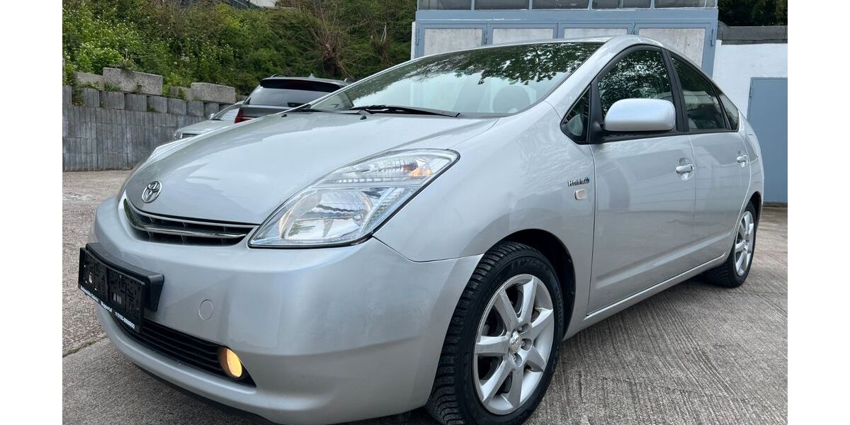 Toyota Prius 162.000 km 6.999 &euro; Wuppertal 42277