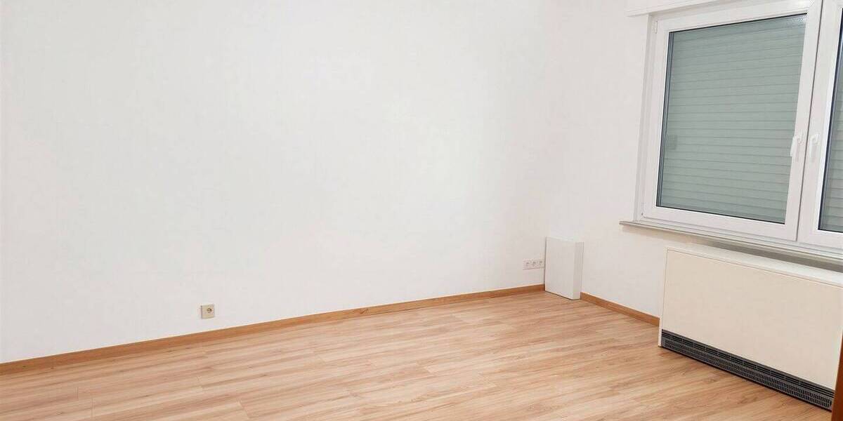 Mehrfamilienhaus, Wohnhaus Mülheim an der Ruhr Saarn - 7 Zimmer, 177 m&sup2;, 530.000&euro; | Angebot:26787190