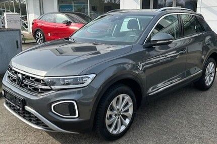 VW T-Roc 6.824 km 32.850 &euro; Düsseldorf 40472