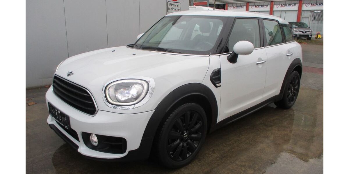 Mini ONE 65.097 km 14.870 &euro; Köln 51105