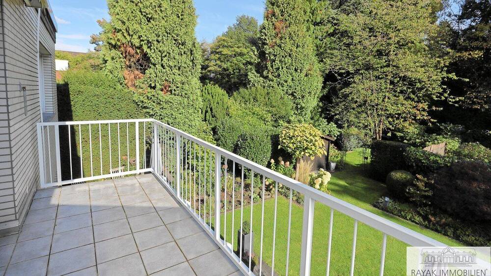 Einfamilienhaus Düsseldorf Hassels Hassels - 1 Zimmer, 266 m&sup2;, 849.000&euro; | Angebot:26018439