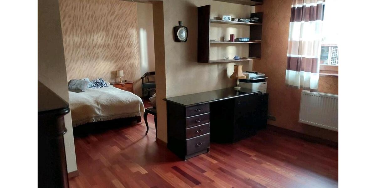 Einfamilienhaus Solingen Mitte - 6 Zimmer, 158 m&sup2;, 650.000&euro; | Angebot:26210995