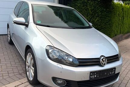 VW Golf 135.000 km 5.599 &euro; Ratingen 40883