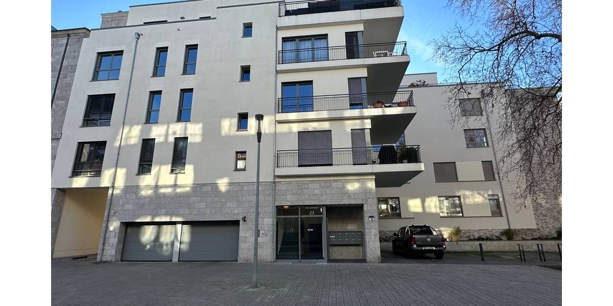 Etagenwohnung Mülheim Mitte - 4 Zimmer, 111 m&sup2;, 1.600&euro; | Angebot:25971060