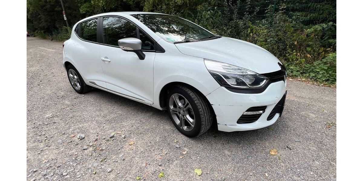 Renault Clio 130.700 km 4.800 &euro; Köln 50677