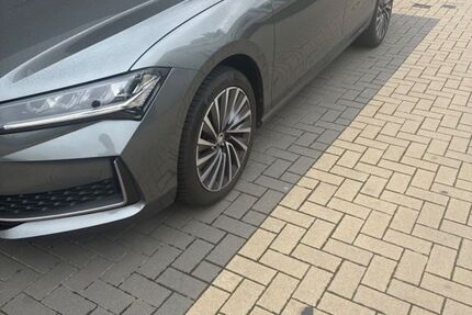 Skoda Superb 29.000 km 30.290 &euro; Düsseldorf 40489