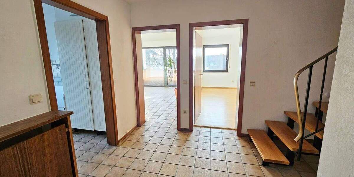 Mehrfamilienhaus, Wohnhaus Leverkusen / Lützenkirchen Quettingen - 8 Zimmer, 234 m&sup2;, 649.000&euro; | Angebot:25679035