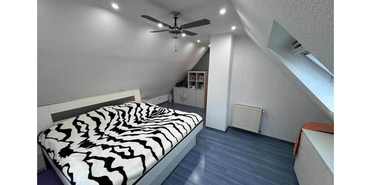 Einfamilienhaus Solingen Burg - 7 Zimmer, 178 m&sup2;, 299.000&euro; | Angebot:26152342