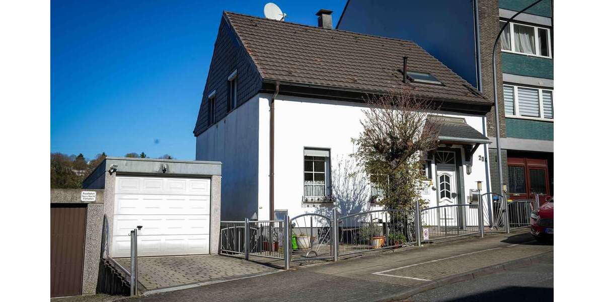 Einfamilienhaus Wuppertal Arrenberg - 6 Zimmer, 142 m&sup2;, 479.000&euro; | Angebot:26218741