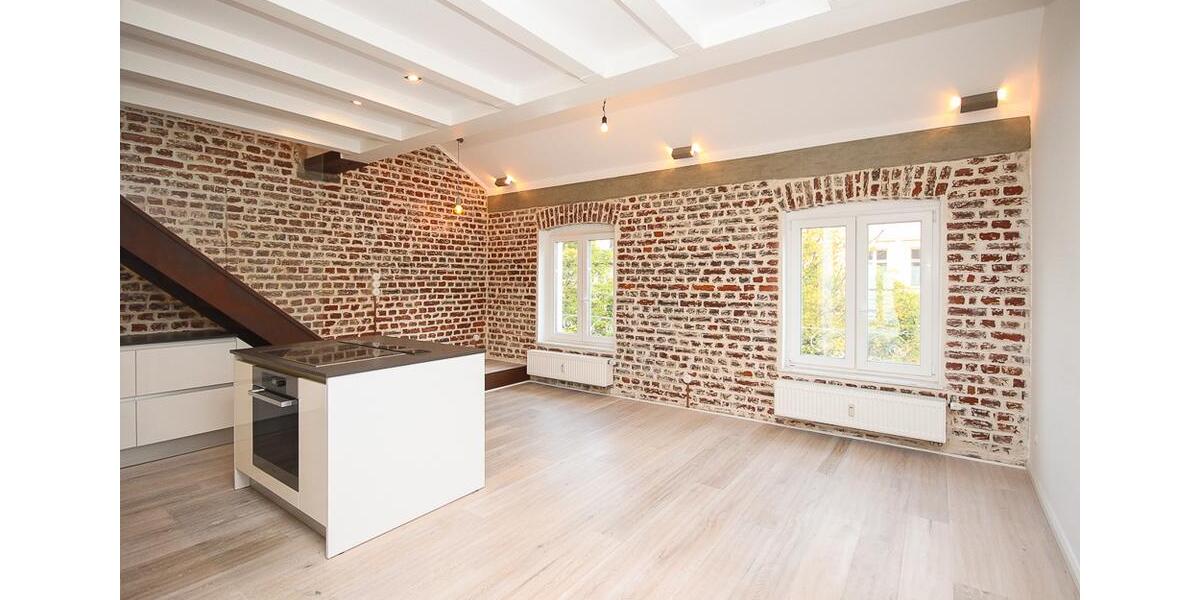 Dachgeschoßwohnung Düsseldorf Stadtbezirk 2 - 2 Zimmer, 89 m&sup2;, 1.700&euro; | Angebot:24889835