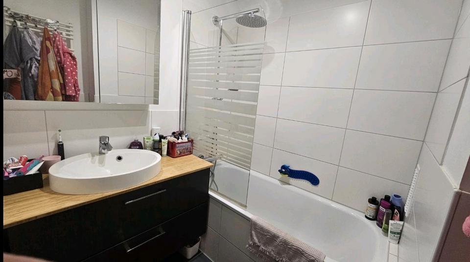 Etagenwohnung Leverkusen Bergisch Neukirchen - 3 Zimmer, 72 m&sup2;, 250.000&euro; | Angebot:25901029