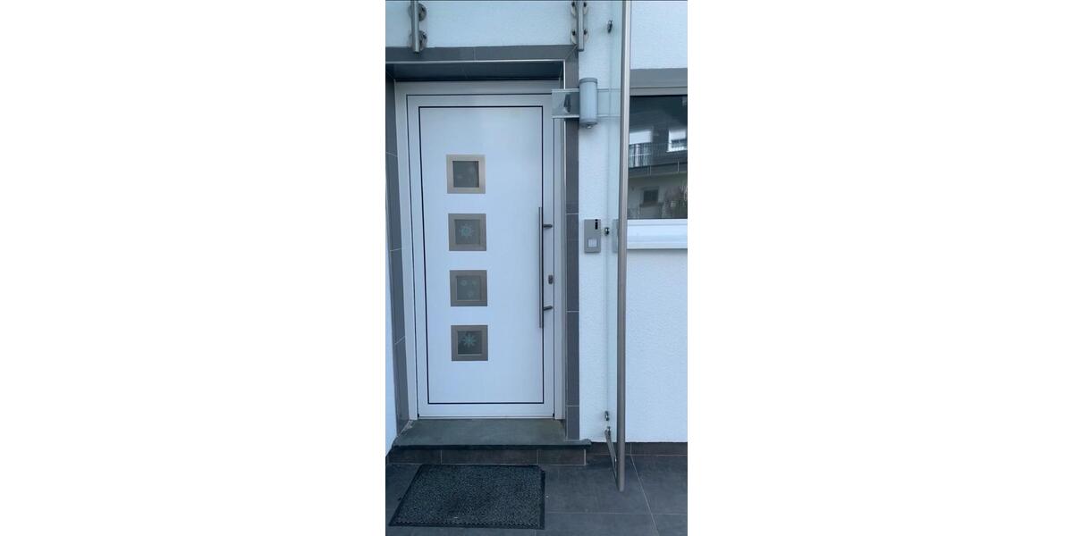 Einfamilienhaus Hückeswagen - 6 Zimmer, 300 m&sup2;, 719.000&euro; | Angebot:25992365