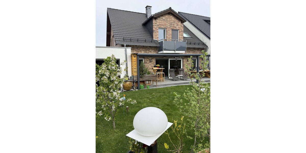 Doppelhaushälfte Langenfeld Richrath - 5 Zimmer, 160 m&sup2;, 890.000&euro; | Angebot:26203891