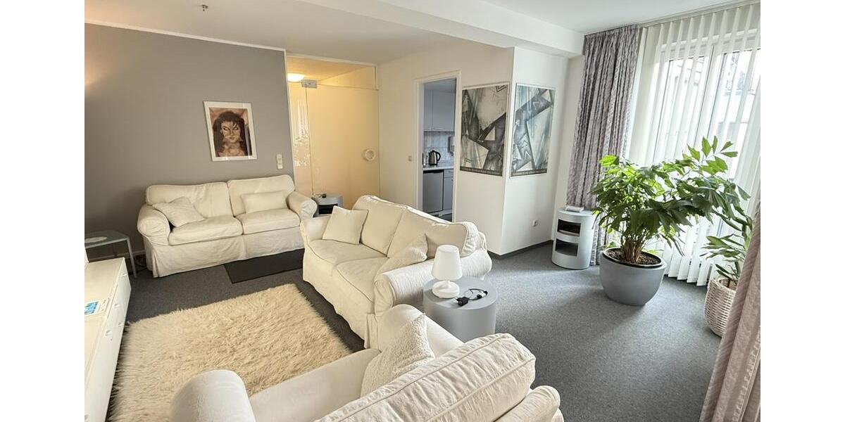 Etagenwohnung Düsseldorf - 2 Zimmer, 75 m&sup2;, 1.600&euro; | Angebot:23501219