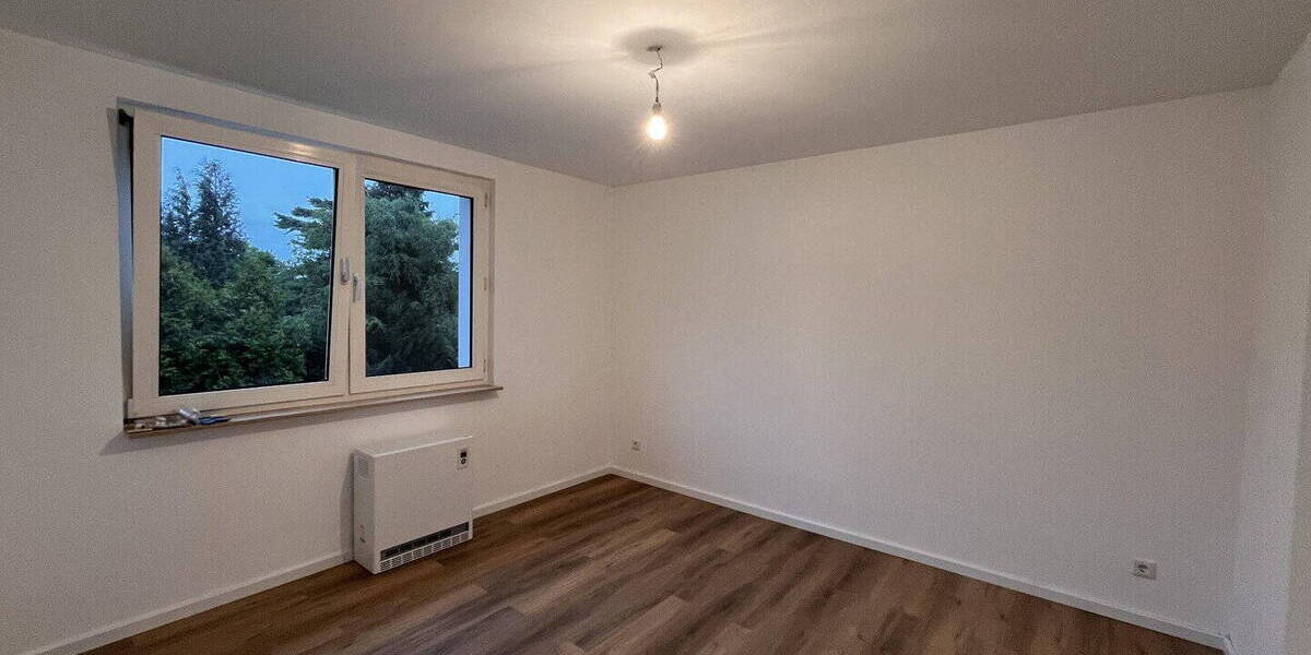 Etagenwohnung Düsseldorf Eller - 2 Zimmer, 54 m&sup2;, 1.050&euro; | Angebot:26795173