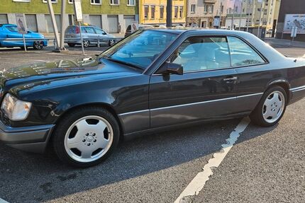 Mercedes-Benz E 320 185.000 km 17.700 &euro; Wuppertal 42281