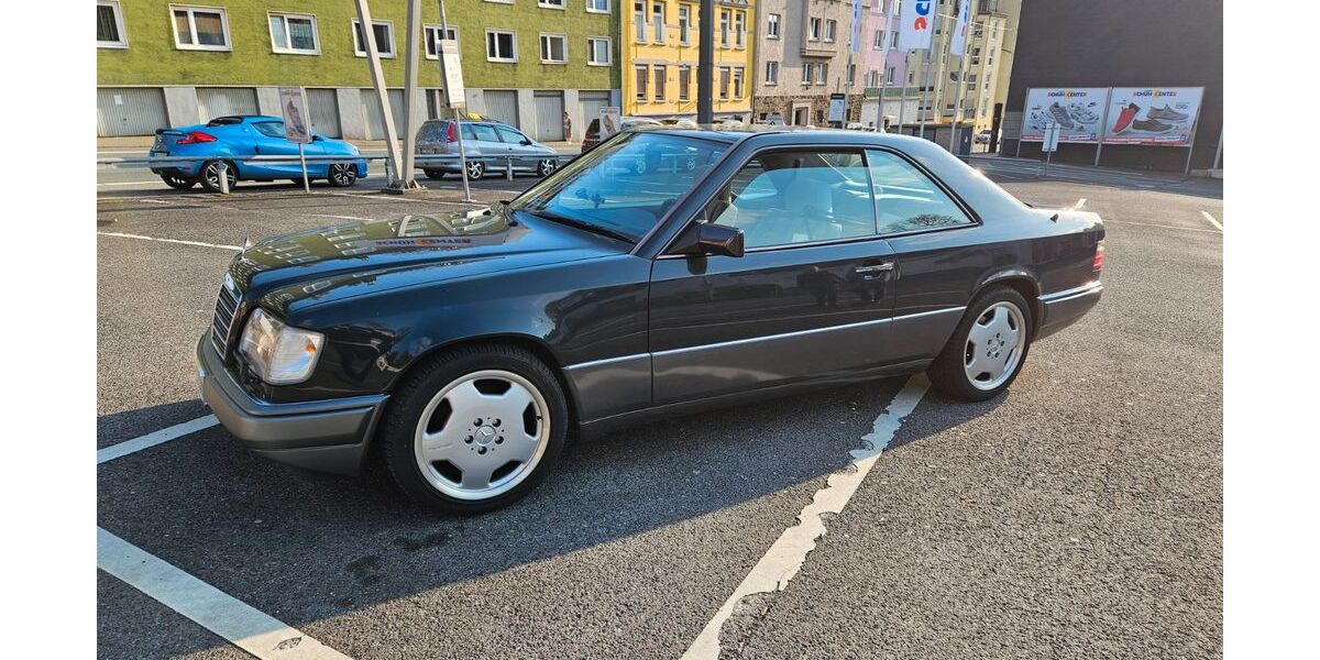 Mercedes-Benz E 320 185.000 km 17.700 &euro; Wuppertal 42281