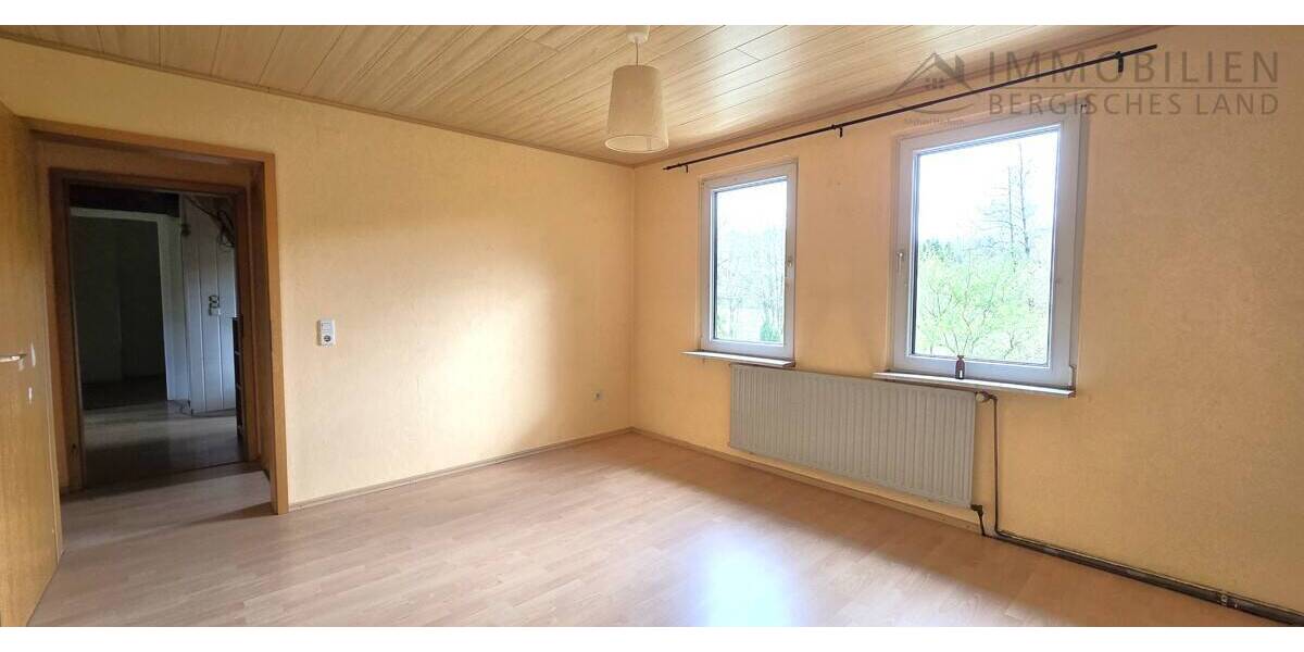 Mehrfamilienhaus, Wohnhaus Hückeswagen Kobeshofen - 8 Zimmer, 190 m&sup2;, 165.000&euro; | Angebot:26306810