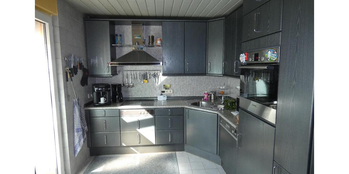 Etagenwohnung Leverkusen - 3 Zimmer, 111 m&sup2;, 980&euro; | Angebot:24353620