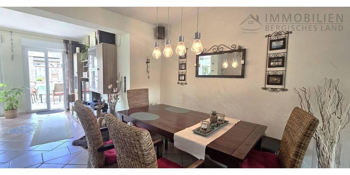 Reihenendhaus Hückeswagen Innenstadt - 4 Zimmer, 110 m&sup2;, 325.000&euro; | Angebot:25675573