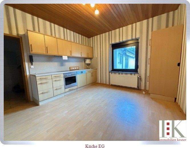 Reihenmittelhaus Neuss Furth-Süd - 7 Zimmer, 158 m&sup2;, 380.000&euro; | Angebot:25748699
