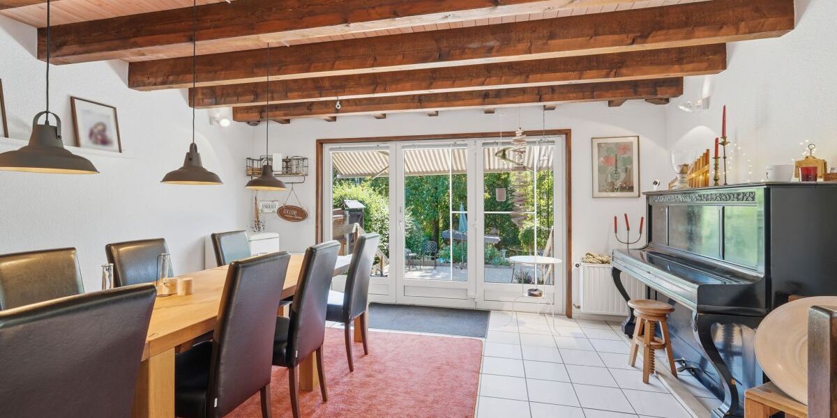 Mit 3D: Naturnah wohnen mit Freiraum – Charaktervolles Einfamilienhaus auf großzügigem Grundstück - Einfamilienhaus Wermelskirchen | Angebot:27350972