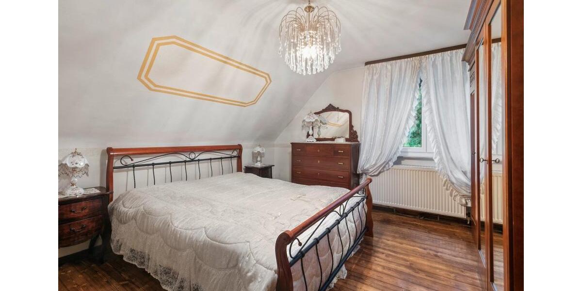 Einfamilienhaus Bergisch Gladbach Paffrath - 6.5 Zimmer, 168 m&sup2;, 469.000&euro; | Angebot:26803536
