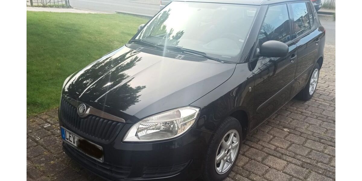 Skoda Fabia 88.800 km 3.900 &euro; Leverkusen 51371