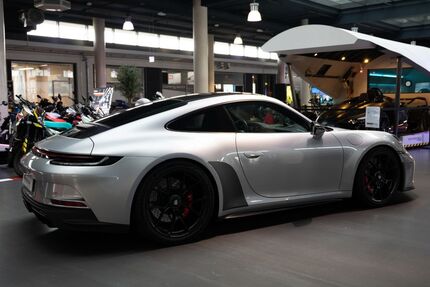 Porsche 992 14.100 km 204.000 &euro; Köln 50674