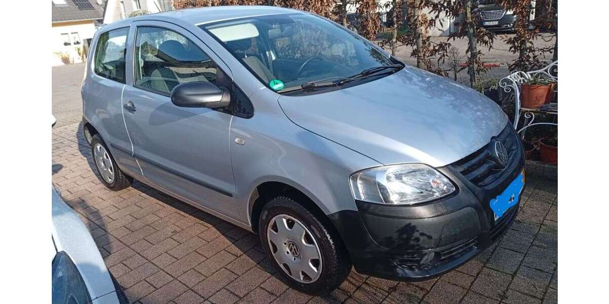 VW Fox 98.000 km 2.200 &euro; Köln 50859