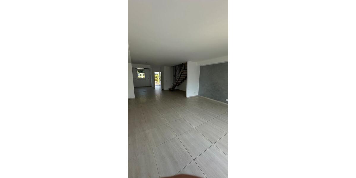 Reihenhaus Köln Chorweiler - 5 Zimmer, 141 m&sup2;, 579.000&euro; | Angebot:27297130