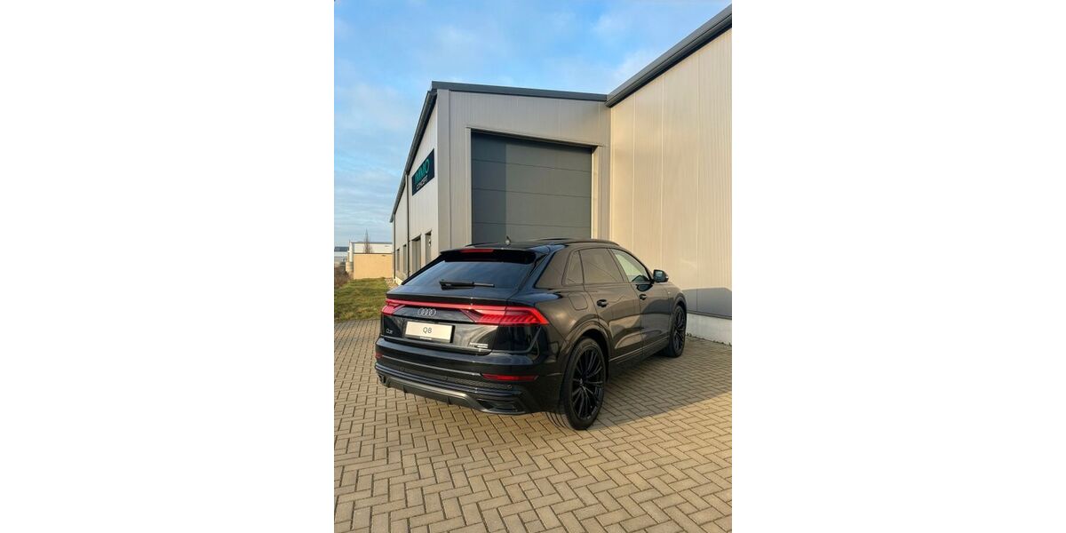 Audi Q8 15.798 km 100.500 &euro; Monheim 40789