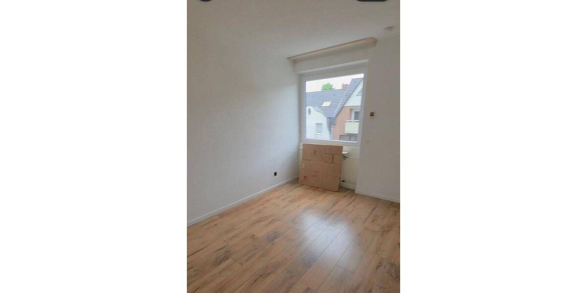 Etagenwohnung Langenfeld (Rheinland) Immigrath - 3 Zimmer, 68 m&sup2;, 205.000&euro; | Angebot:26819306