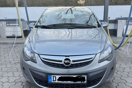 Opel Corsa 80.000 km 7.500 &euro; Düsseldorf 40472
